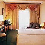 Hotel Lux Mundi